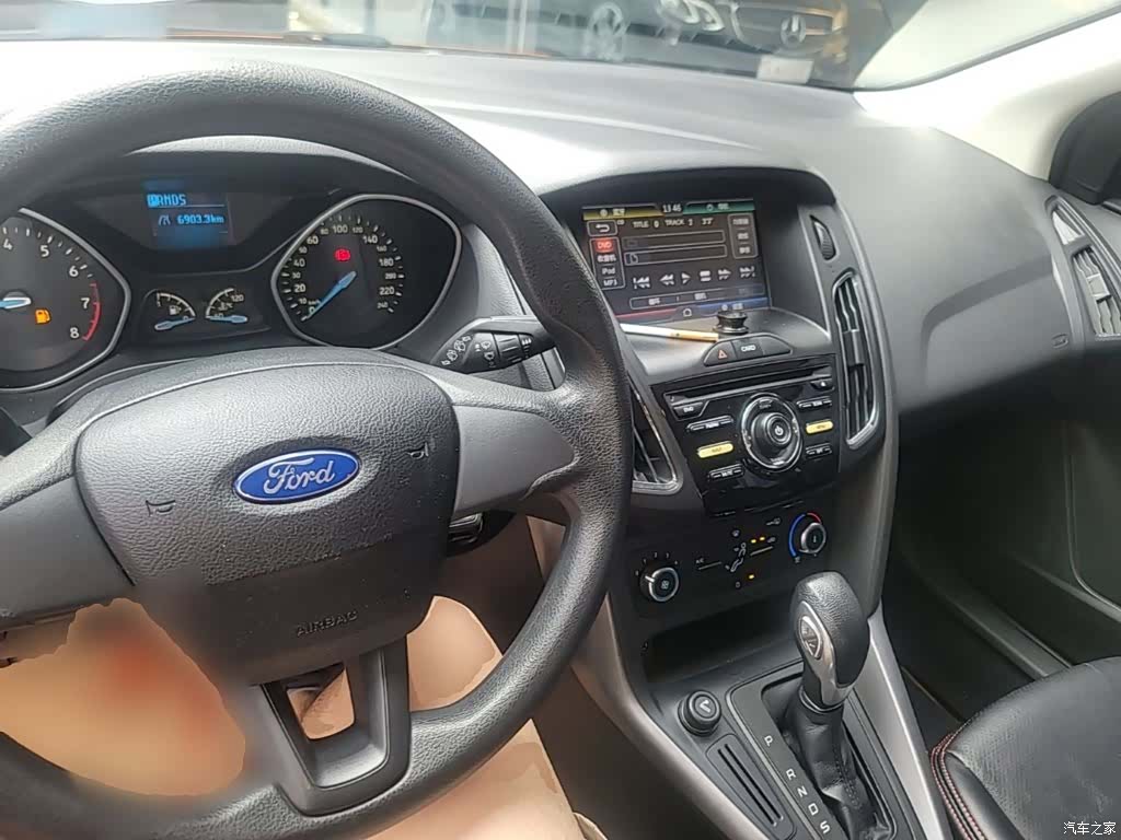 Ford Focus, 2016 10
