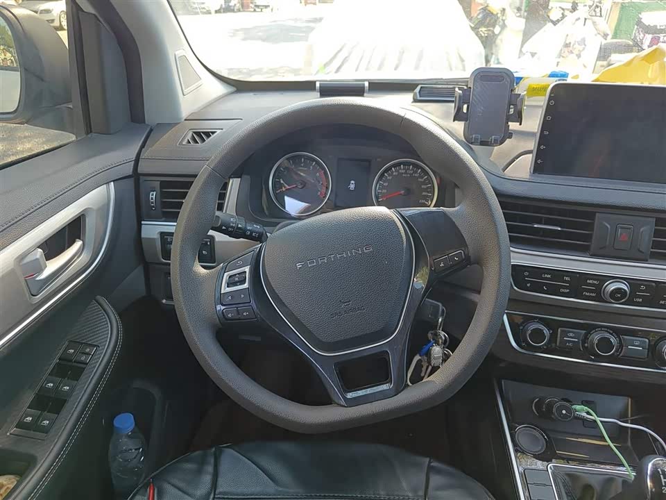 Forthing Popular SX6