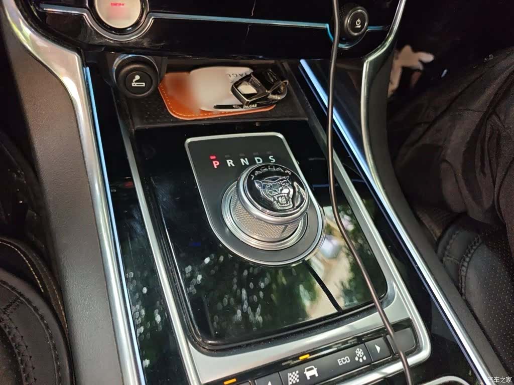 Jaguar XE, 2016 7
