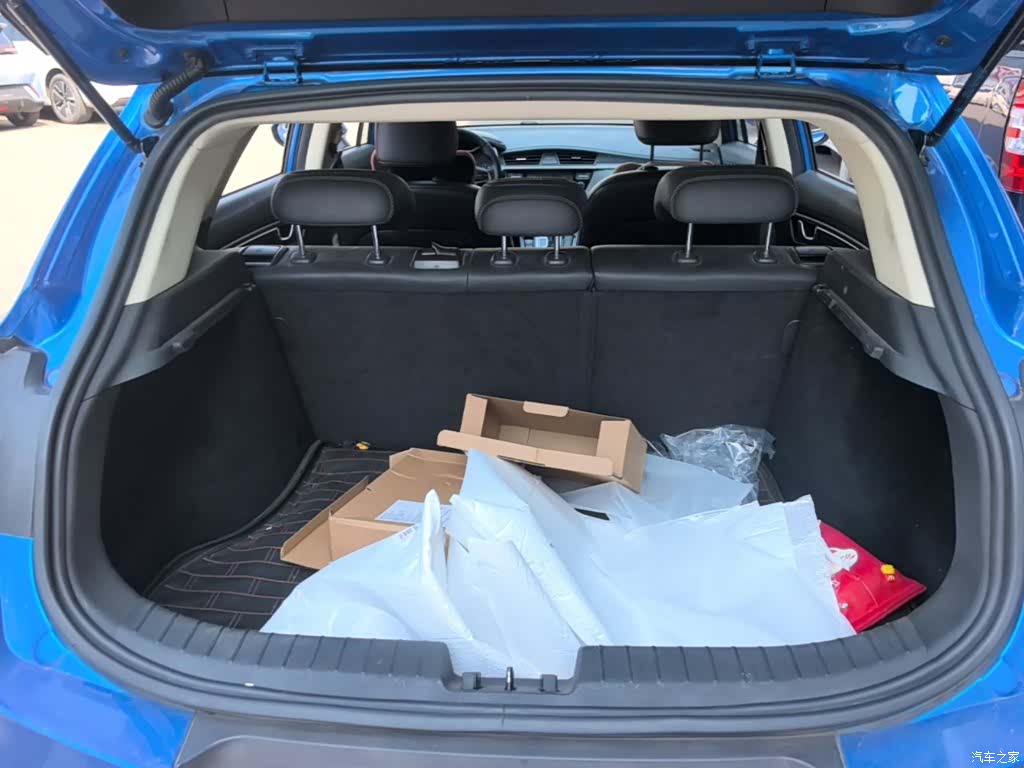 Geely Emgrand, 2017 19