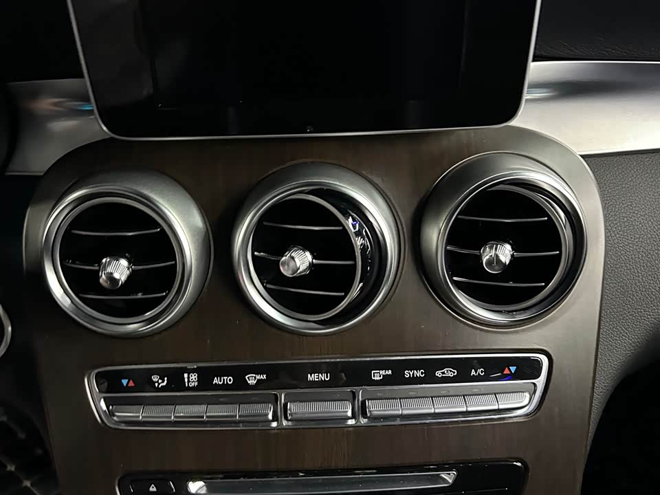 Mercedes-Benz GLC Mercedes-Benz GLC