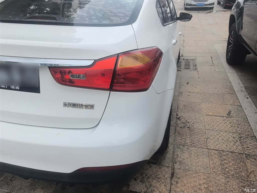 Kia K3, 2014 8
