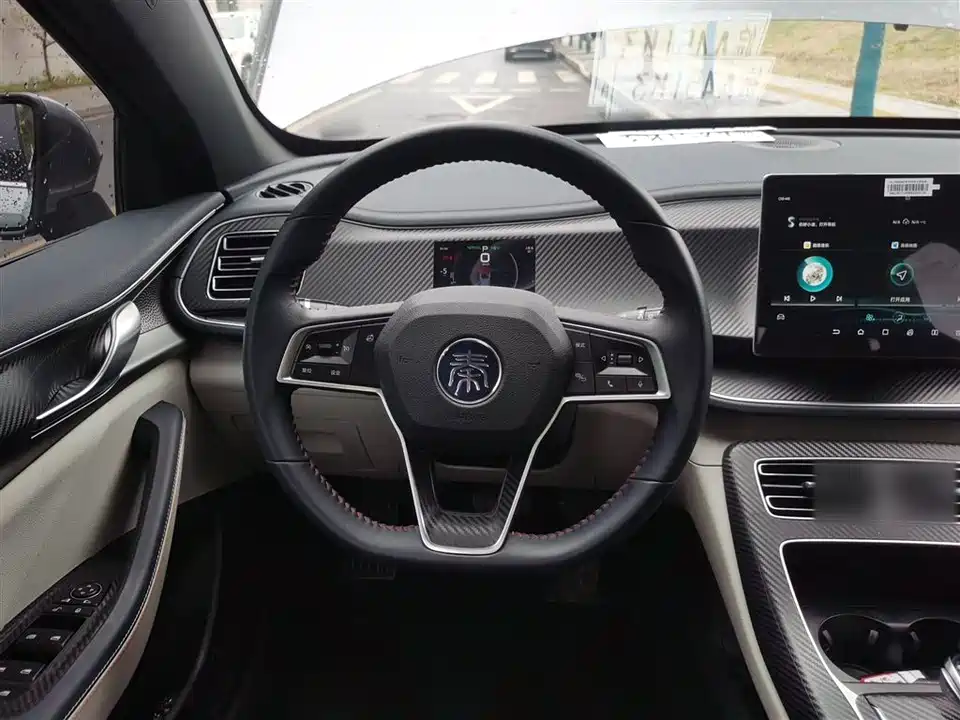 BYD Qin Yuan BYD Qin Yuan