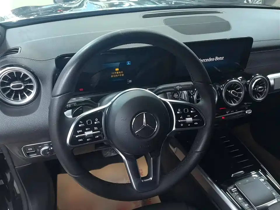 Mercedes-Benz GLB Mercedes-Benz GLB