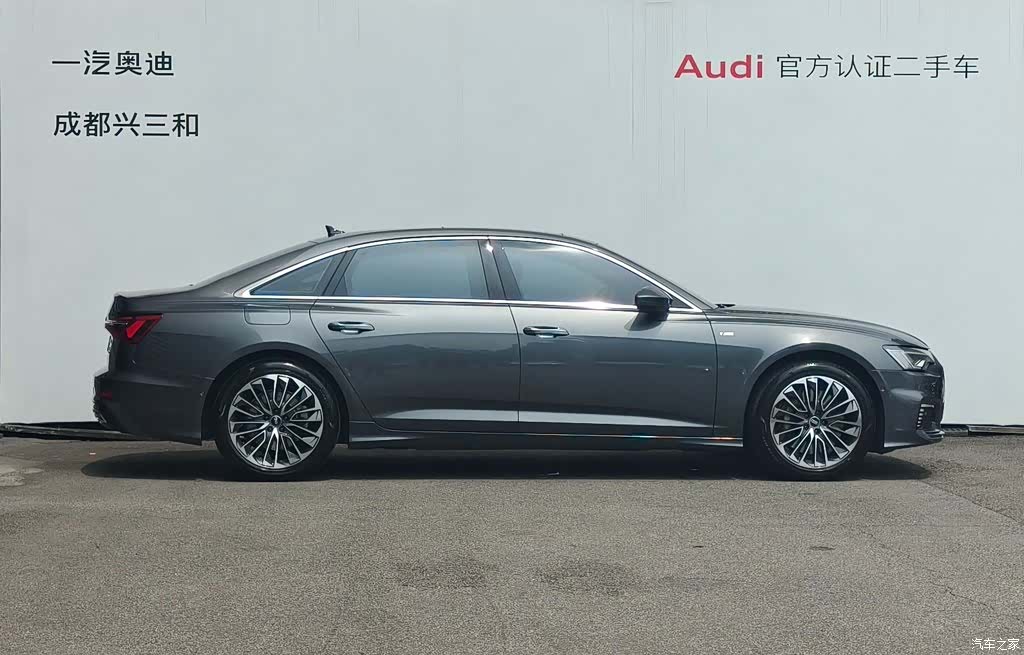 Audi A6L, 2022 3