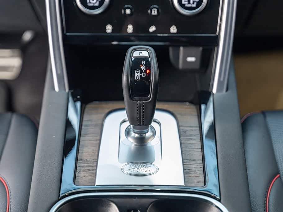 Land Rover Discover sports