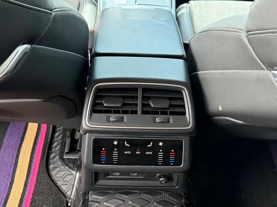 Audi A7L Audi A7L