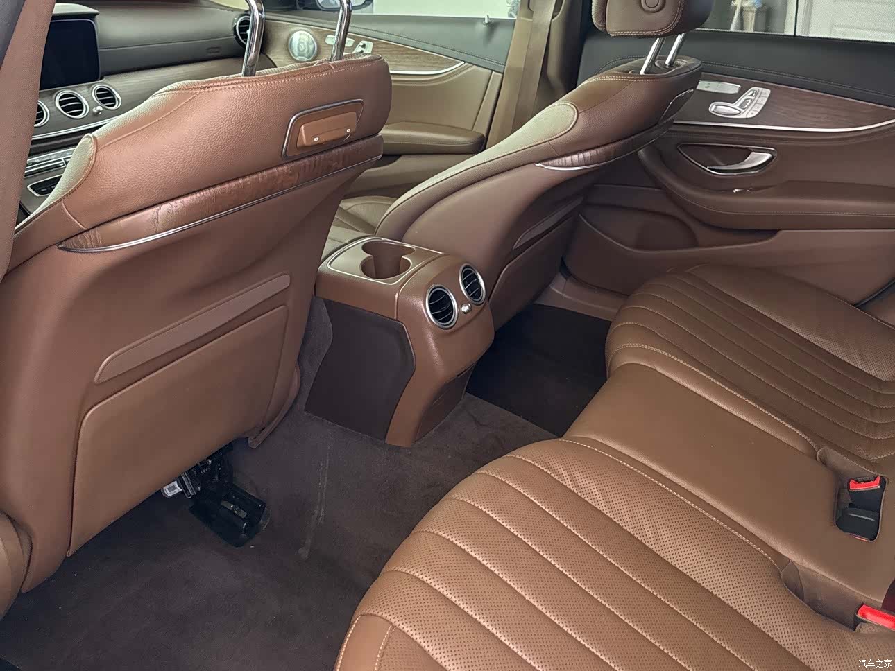 Mercedes-Benz E-Class, 2020 все фото