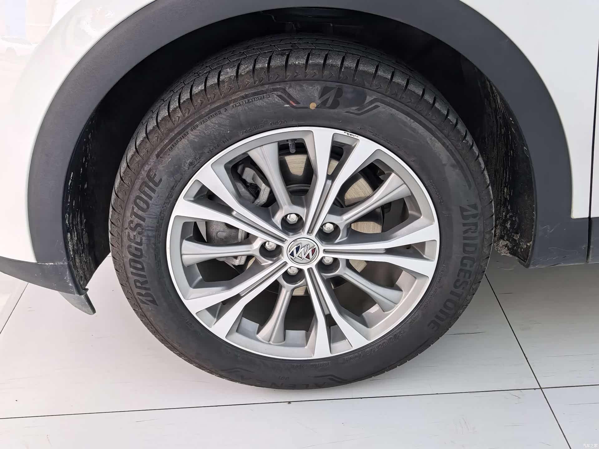 Buick Envision Plus, 2022 все фото