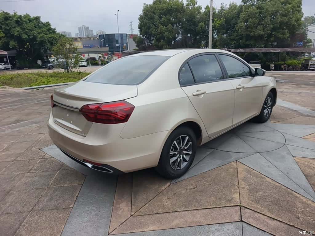 Geely Emgrand, 2019 7