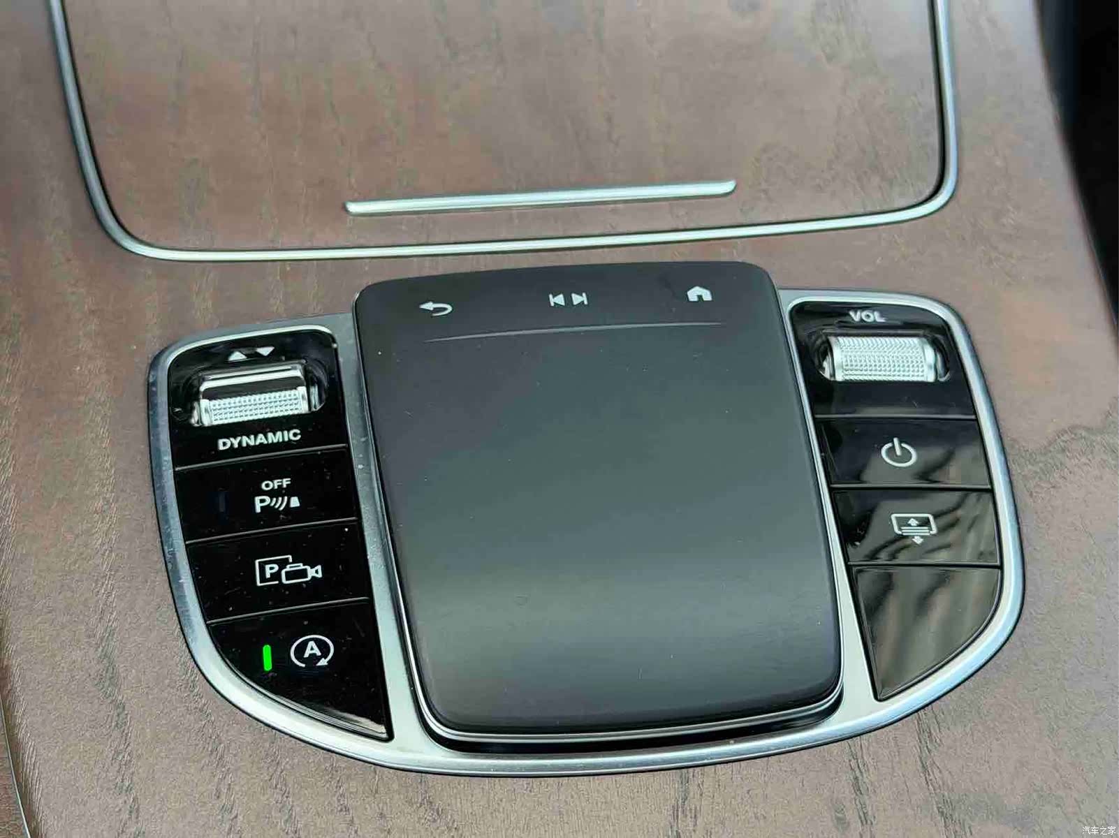 Mercedes-Benz E-Class, 2023 11