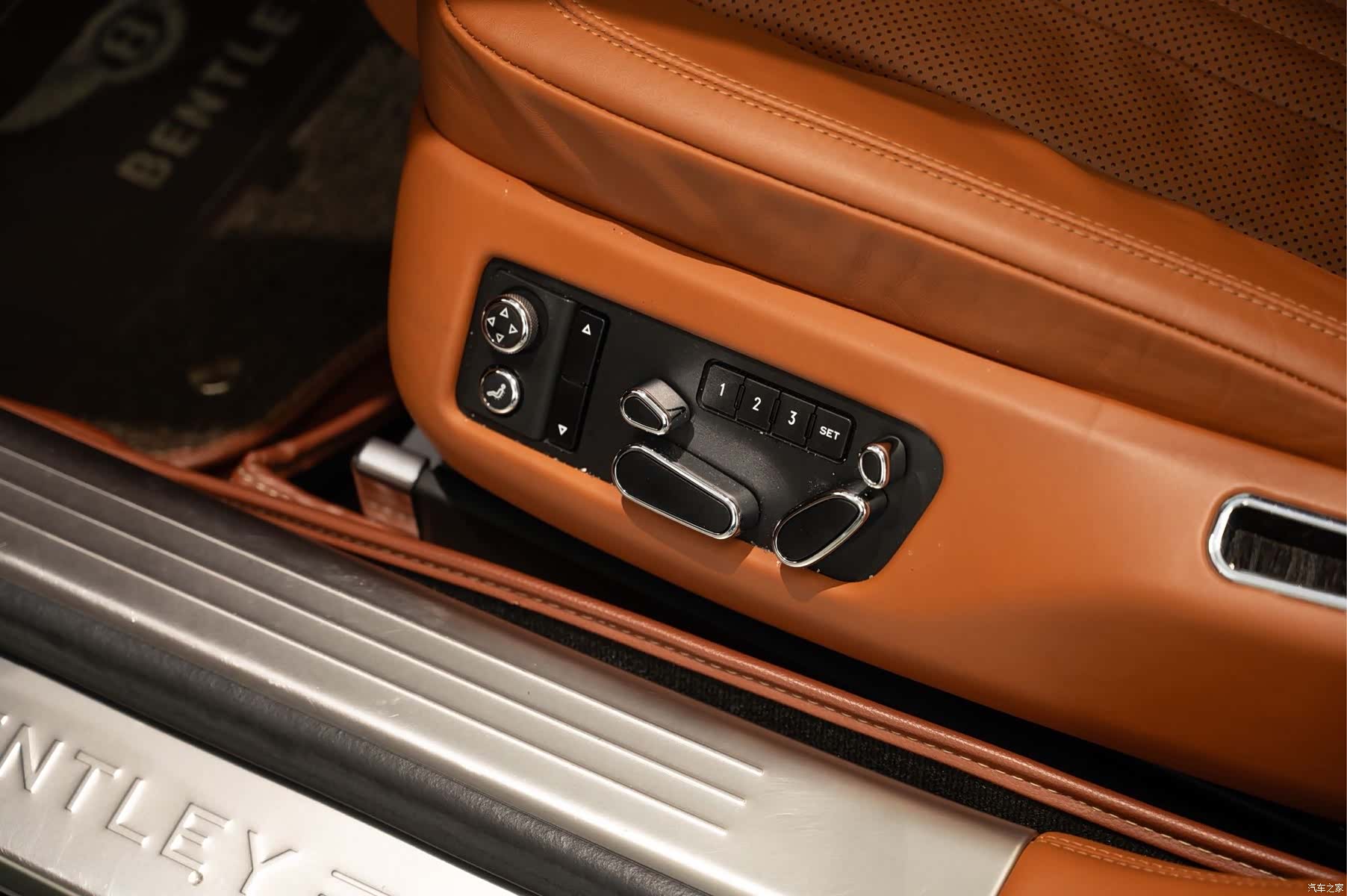 Bentley Flying Spur, 2018 24