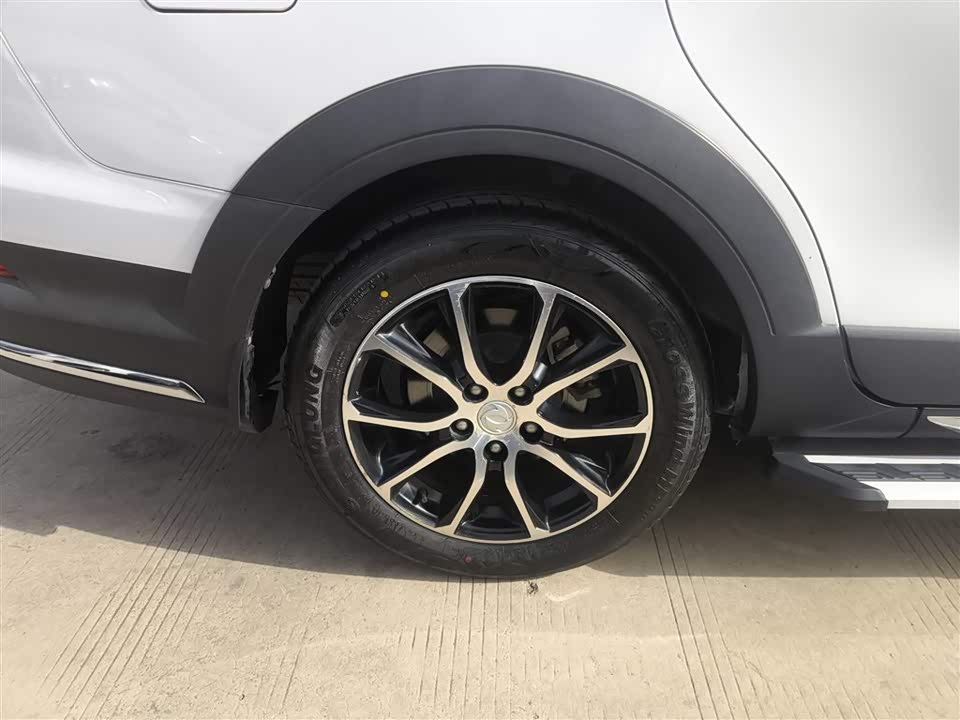 Forthing Popular SX6