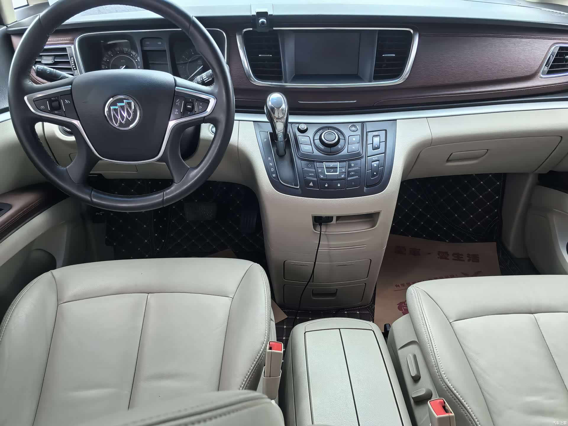 Buick GL8, 2019 13