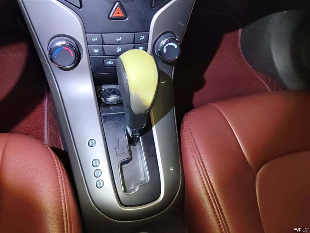 Chevrolet SE, 2016 14