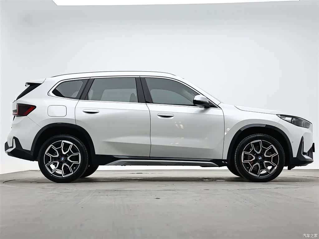 BMW X1, 2024 все фото