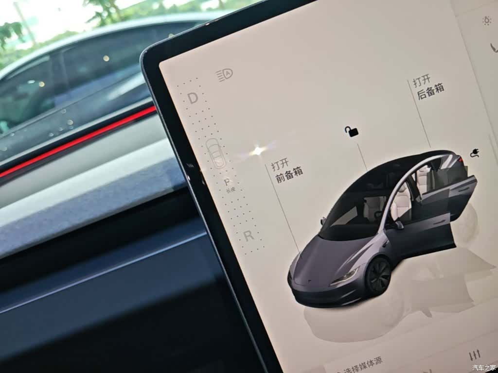 Tesla Model 3, 2024 14