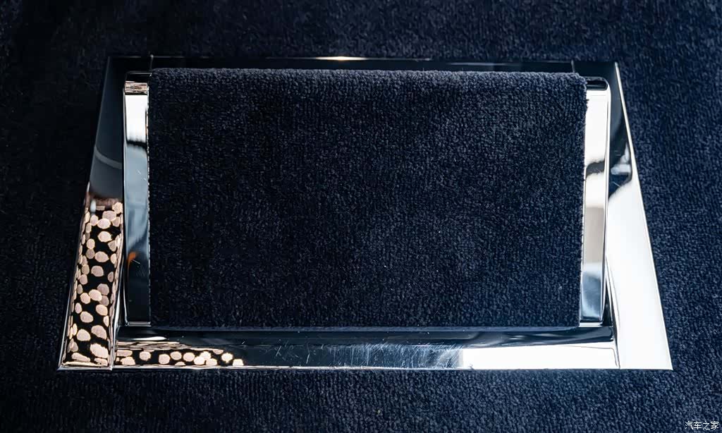 Rolls-Royce Phantom, 2019 18