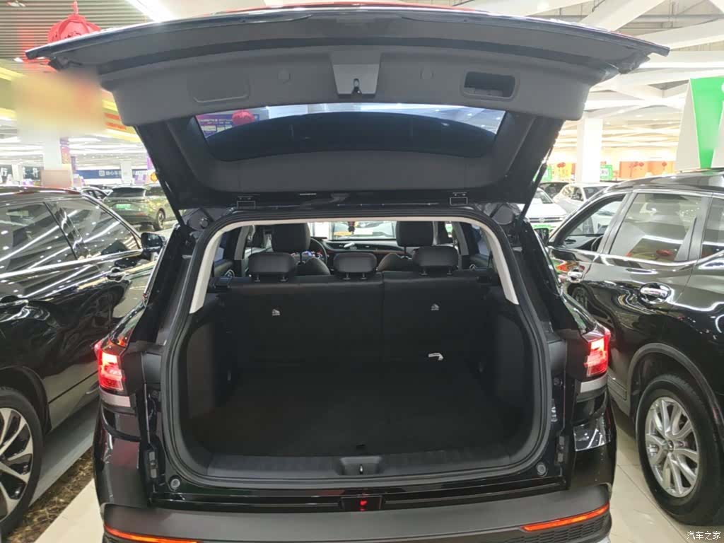 DongFeng AX7, 2023 19