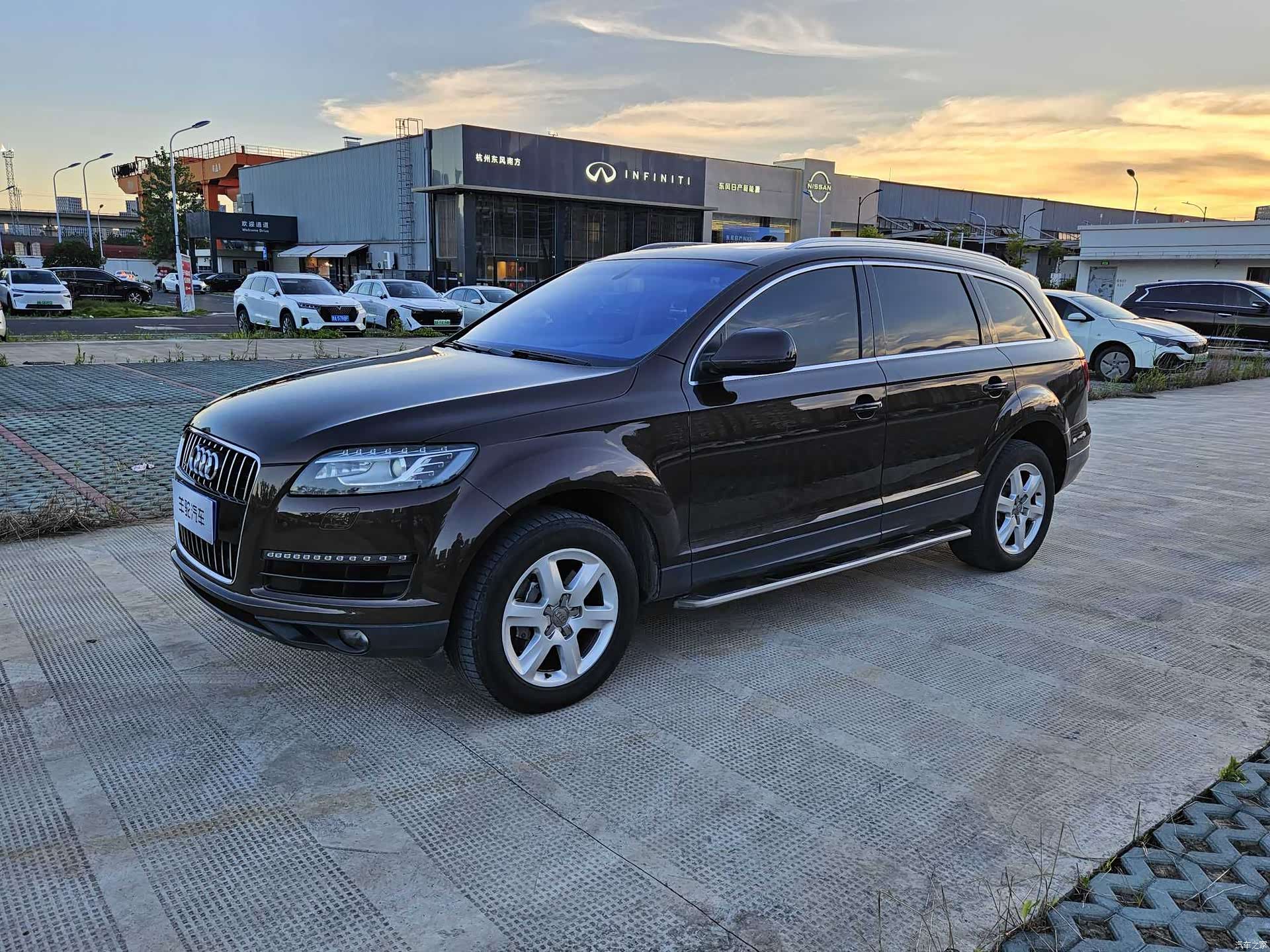 Audi Q7, 2014 1