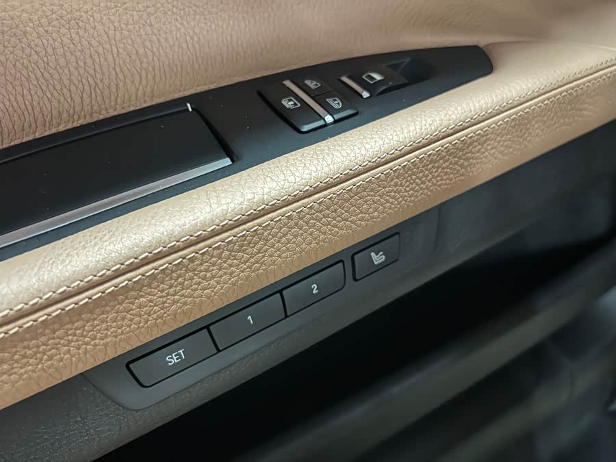 BMW 7-Series 2016, фото 11