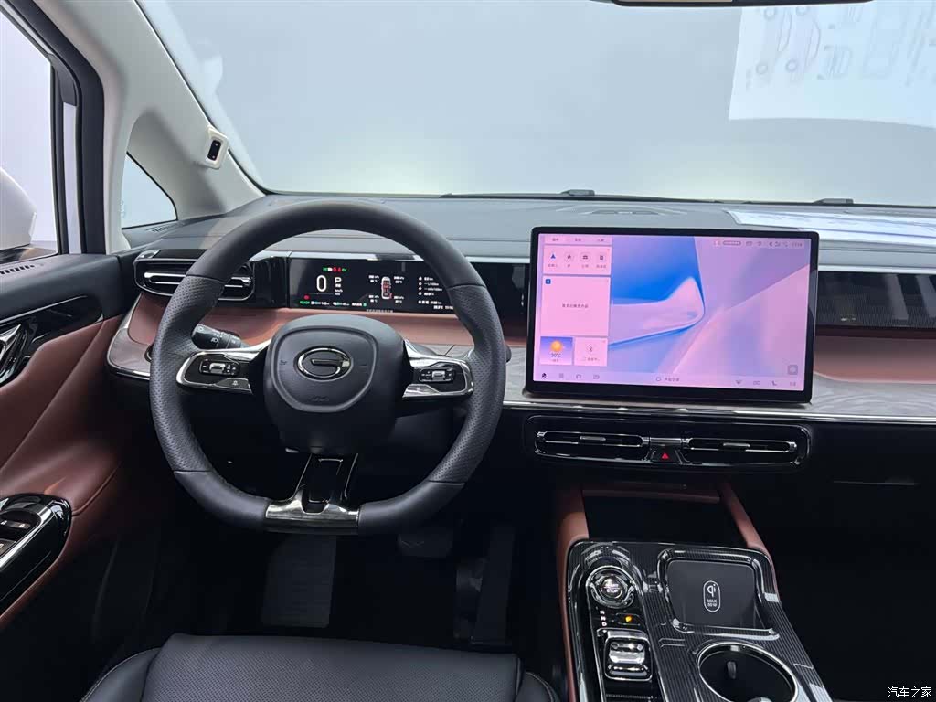 Trumpchi E8, 2024 22