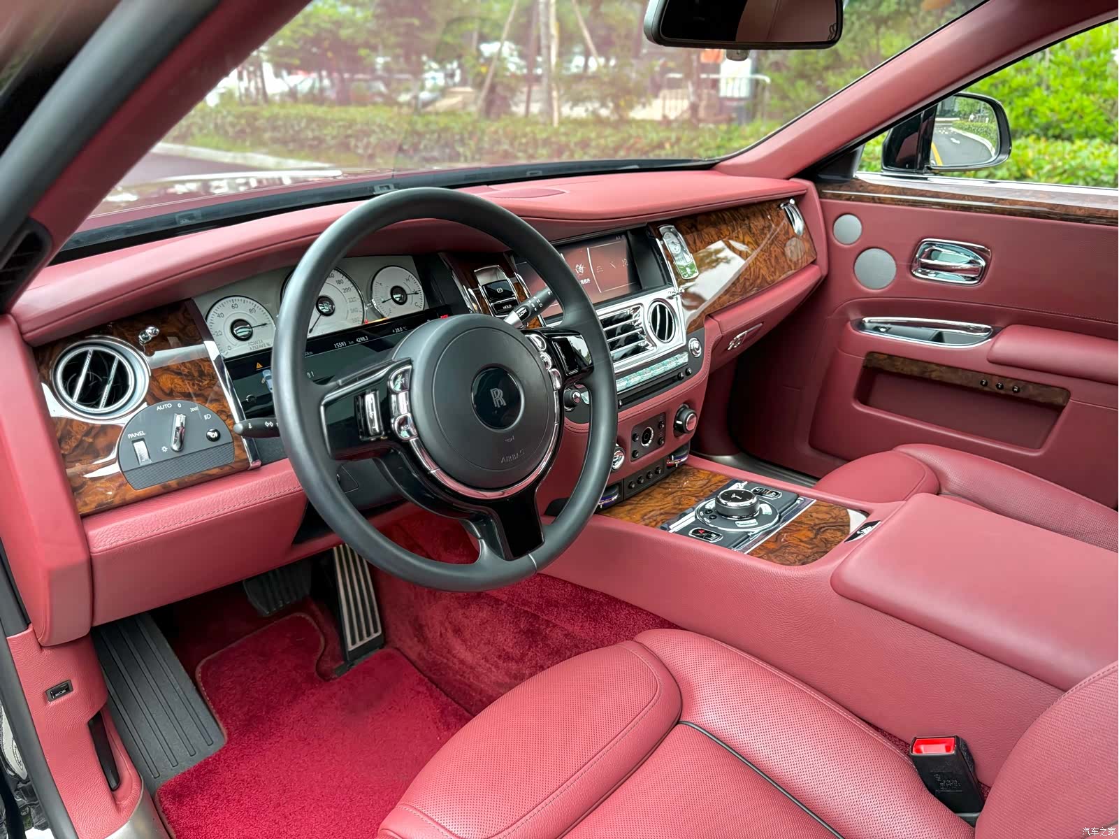 Rolls-Royce Ghost, 2019 4