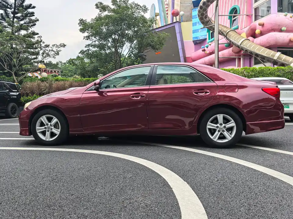 Toyota Reiz Toyota Reiz