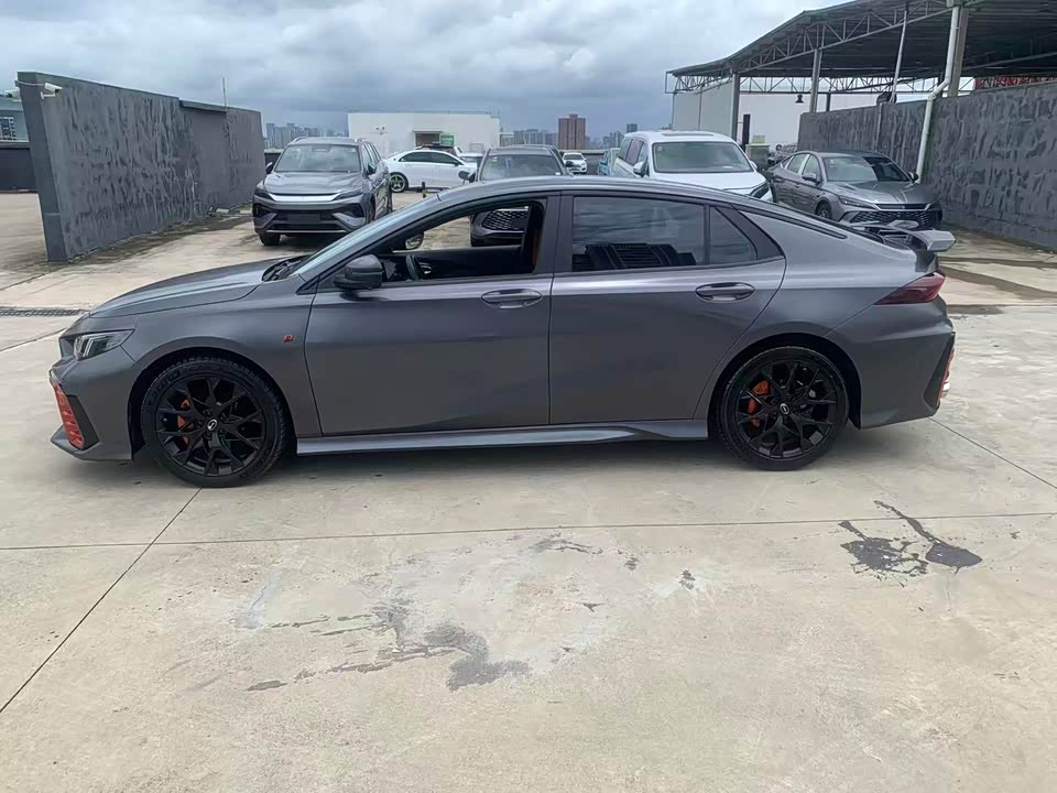 Trumpchi Shadow Leopard