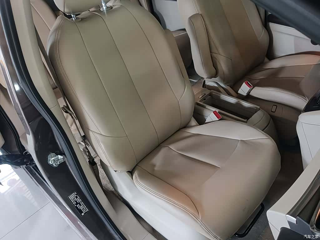 Buick GL8, 2022 25