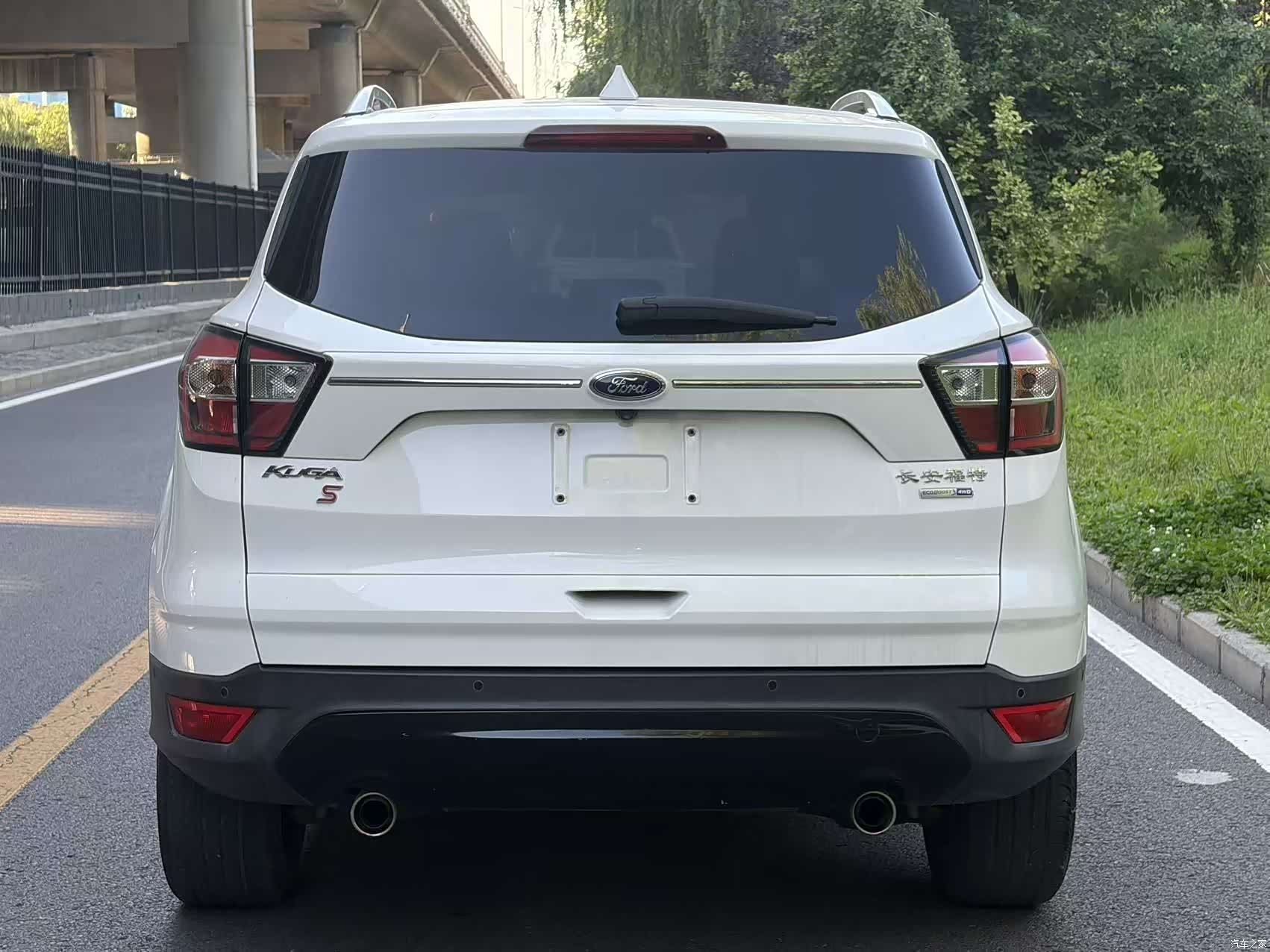 Ford Kuga, 2017 11