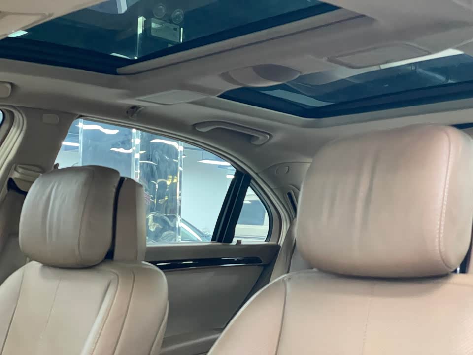 Mercedes-Benz S-class Mercedes-Benz S-class