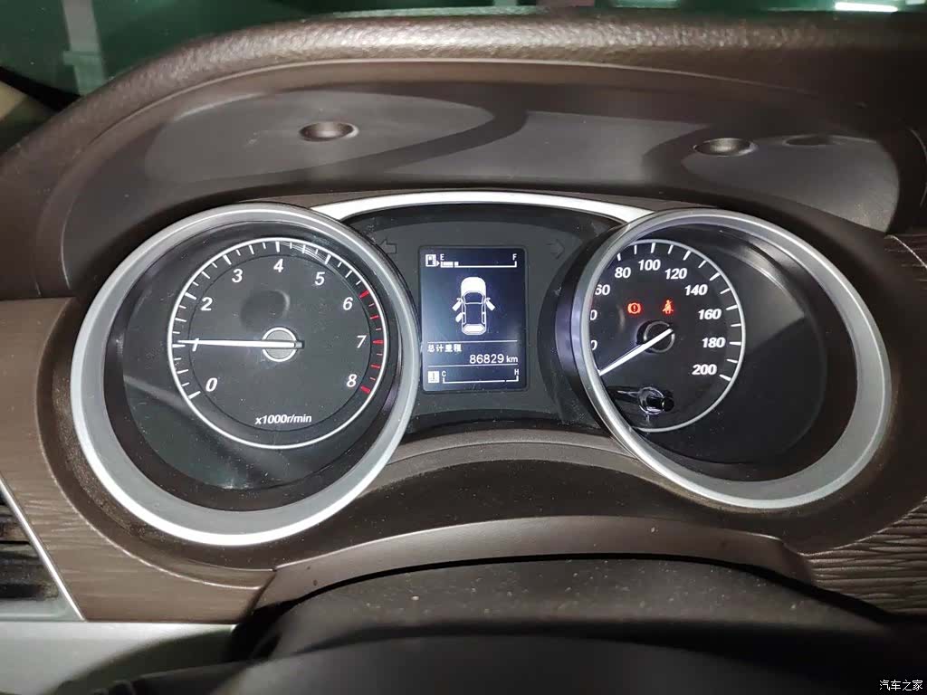 Wuling 730, 2017 12
