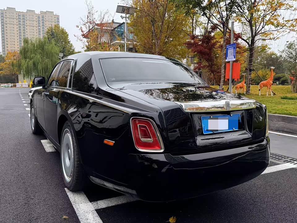 Rolls-Royce Phantom