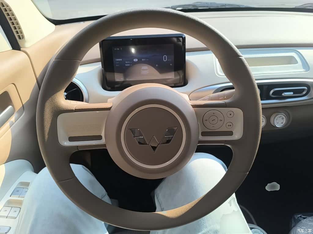 Wuling MINIEV, 2025 11