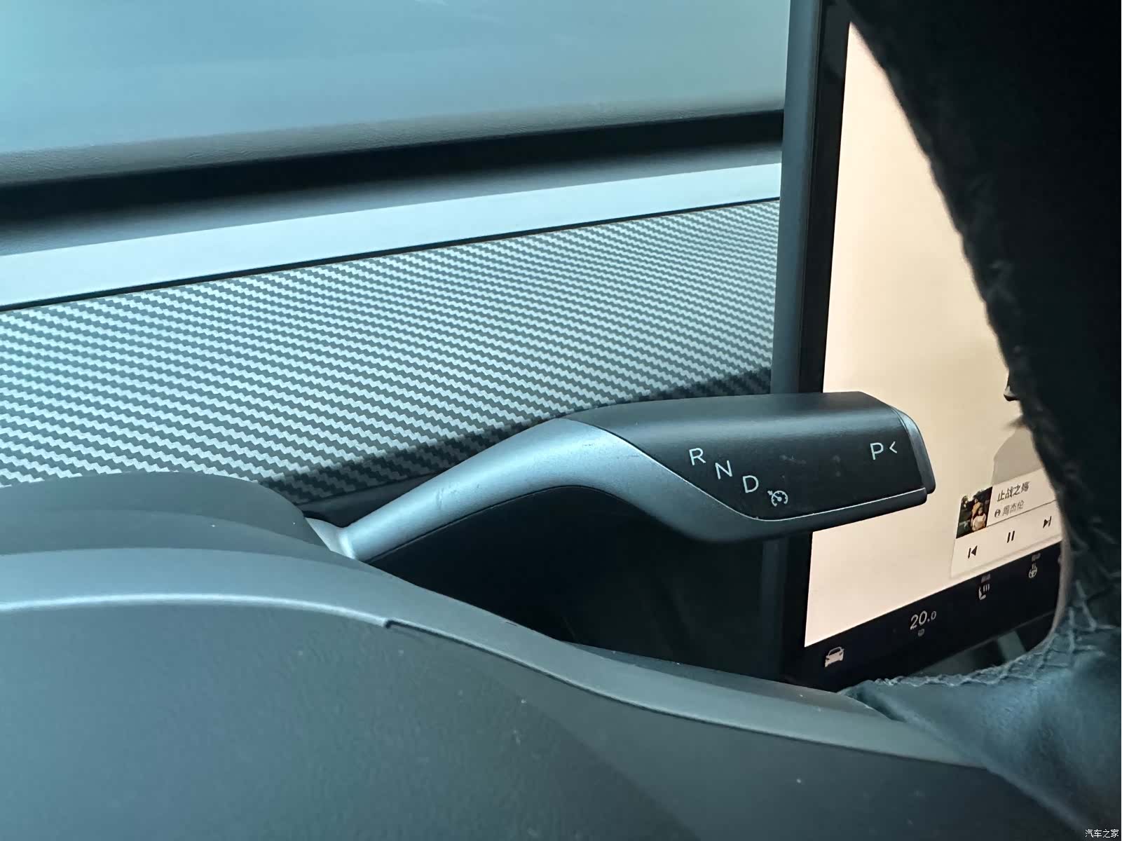 Tesla Model 3, 2022 9