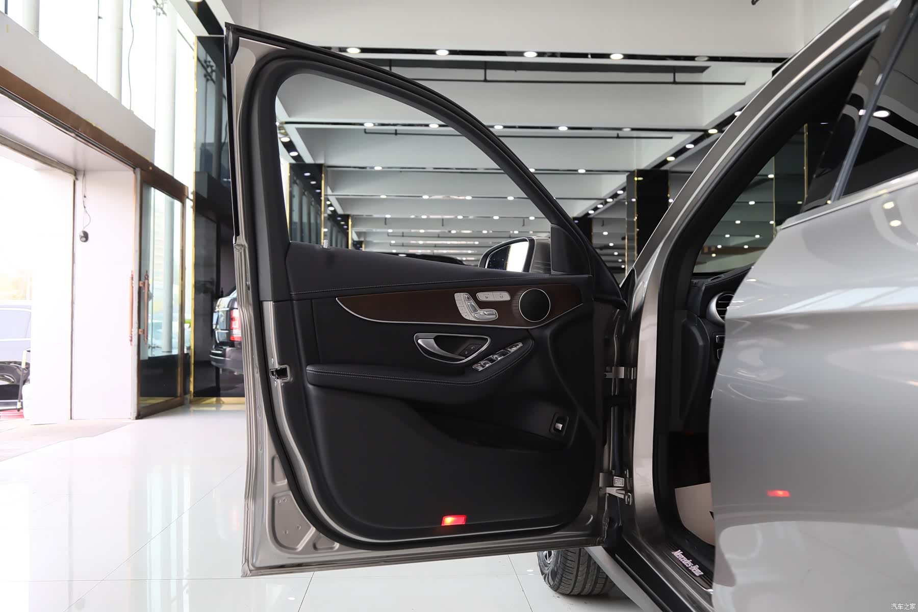 Mercedes-Benz GLC, 2022 все фото