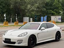 Panamera 2013�� Panamera 4 Platinum Edition 3.6L