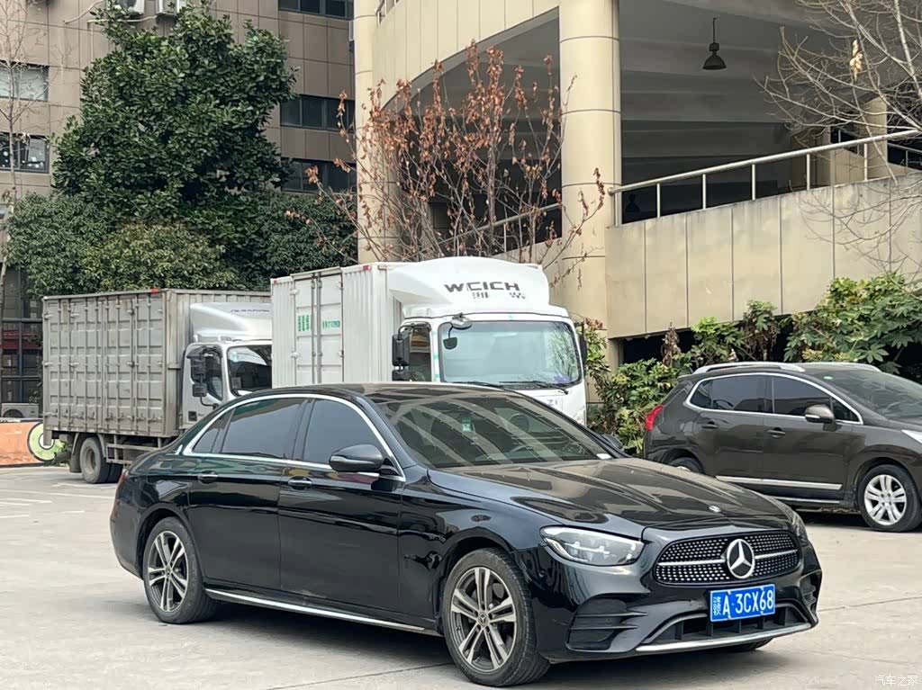 Mercedes-Benz E-Class, 2021 3