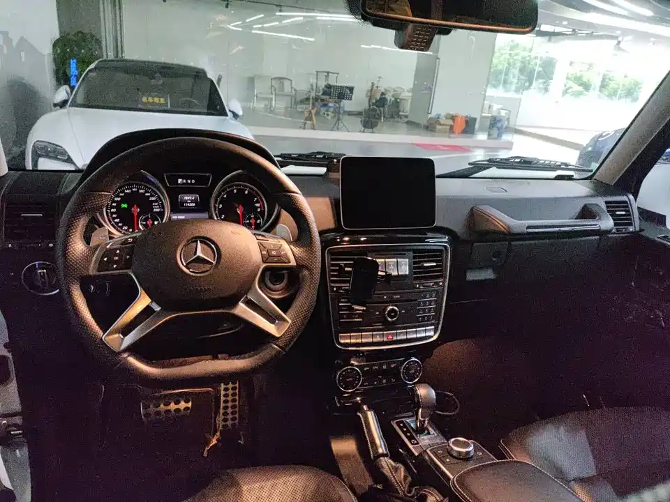 Mercedes-Benz G-class