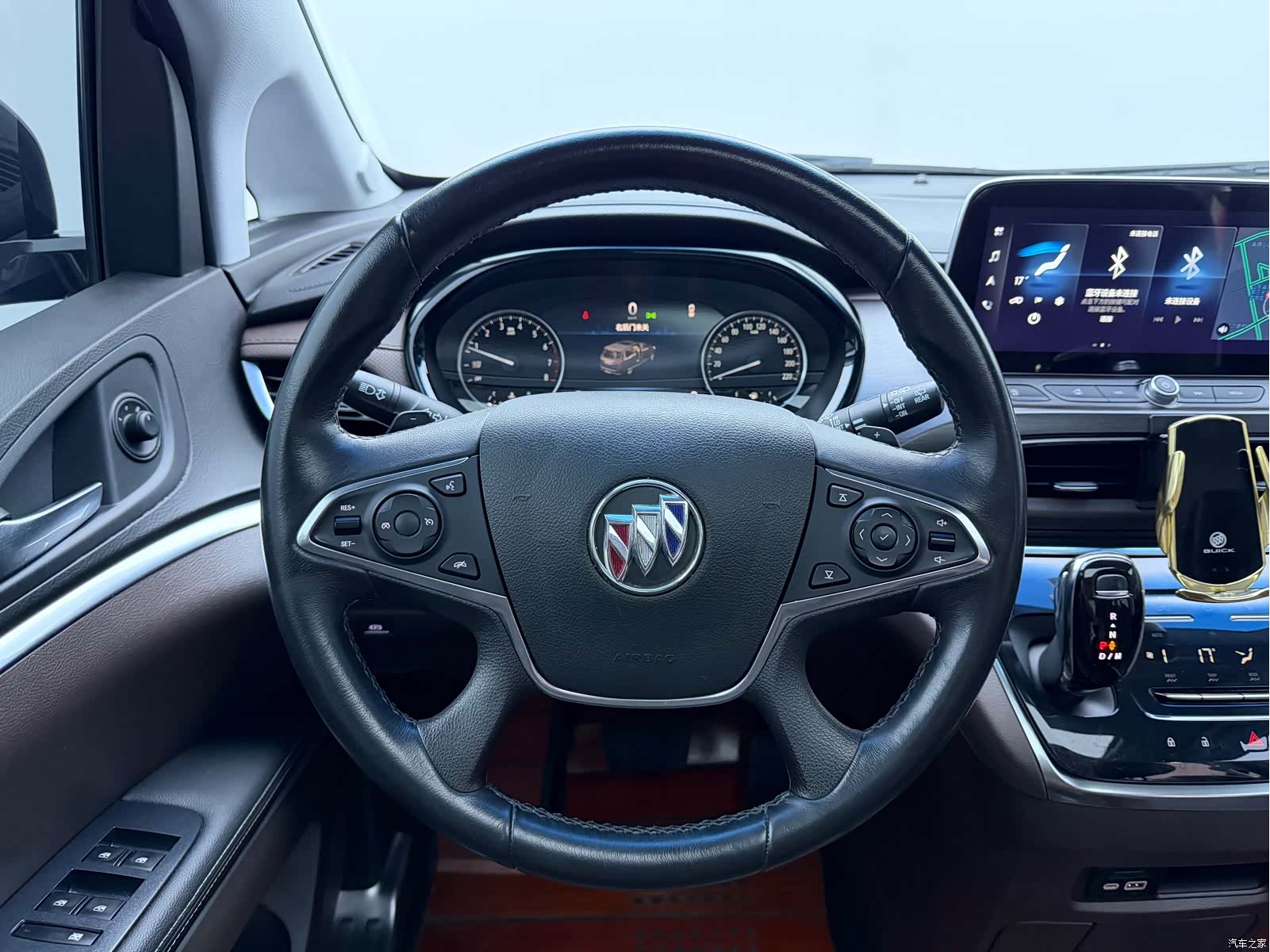 Buick GL8, 2022 11