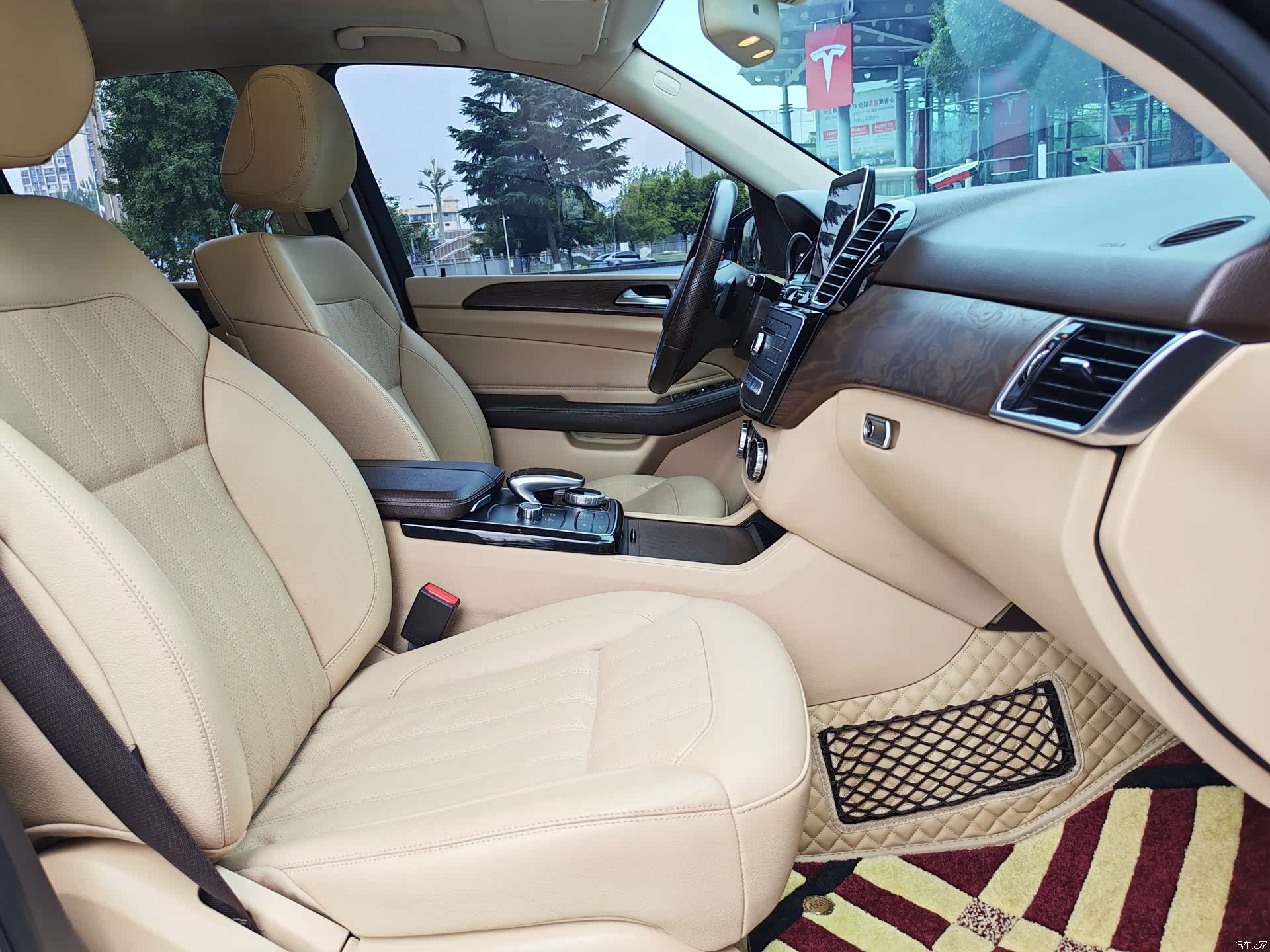 Mercedes-Benz GLE, 2016 32