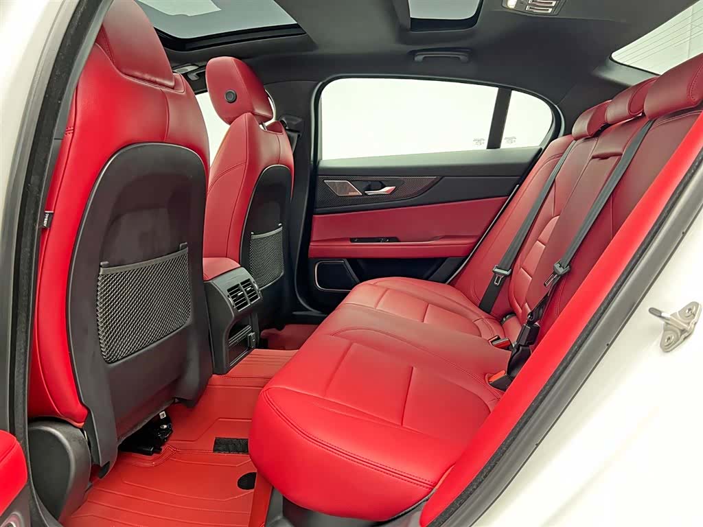Land Rover XEL, 2025 15
