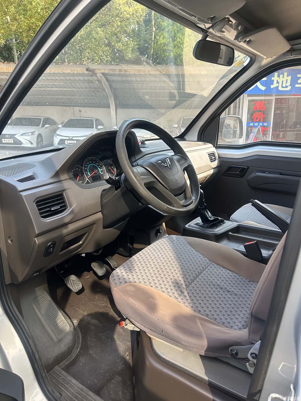 Wuling 1.5LLAR, 2022 3