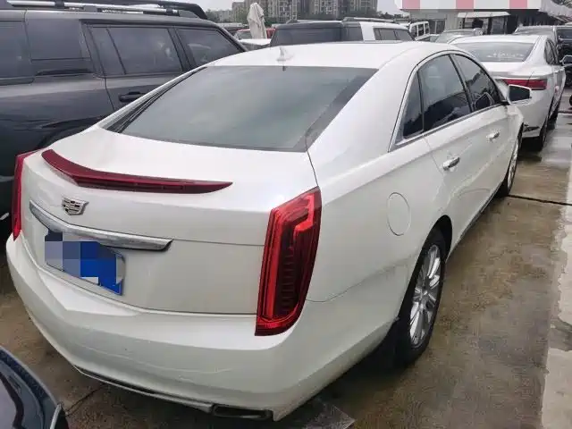 Cadillac XTS
