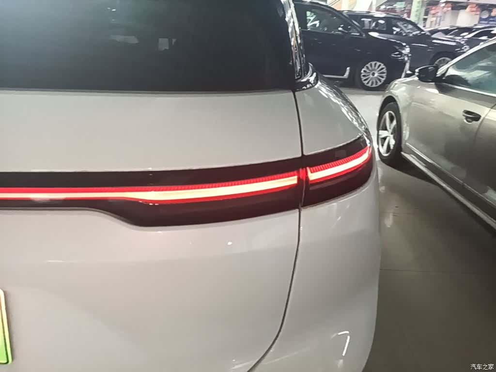 NIO ES6, 2023 8