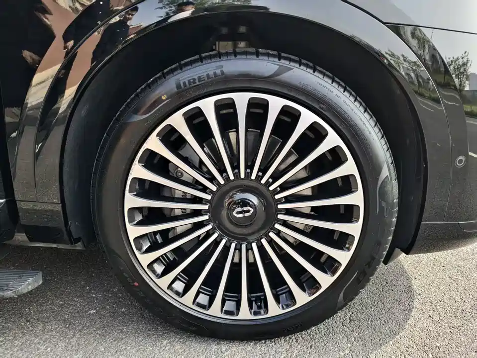 AITO Ask the world M9