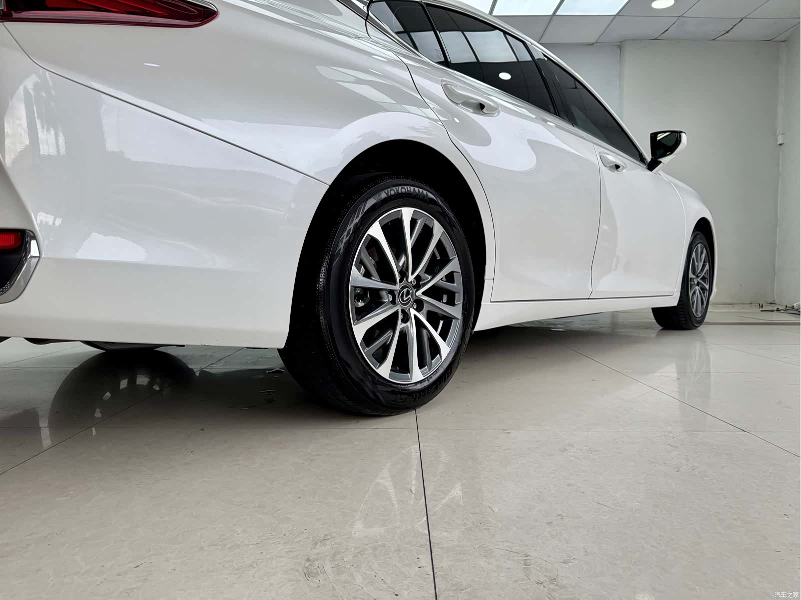 Lexus ES, 2024 20