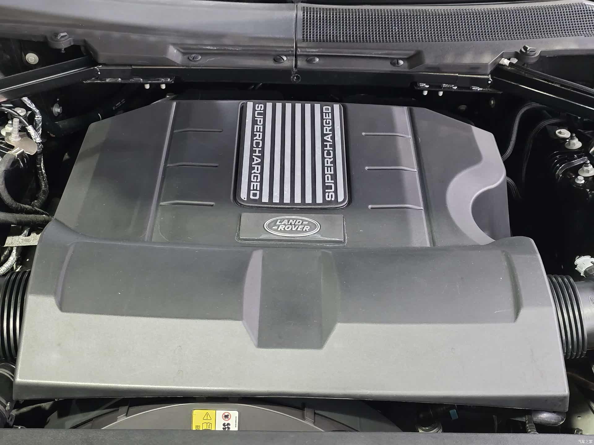 Land Rover Defender, 2024 34