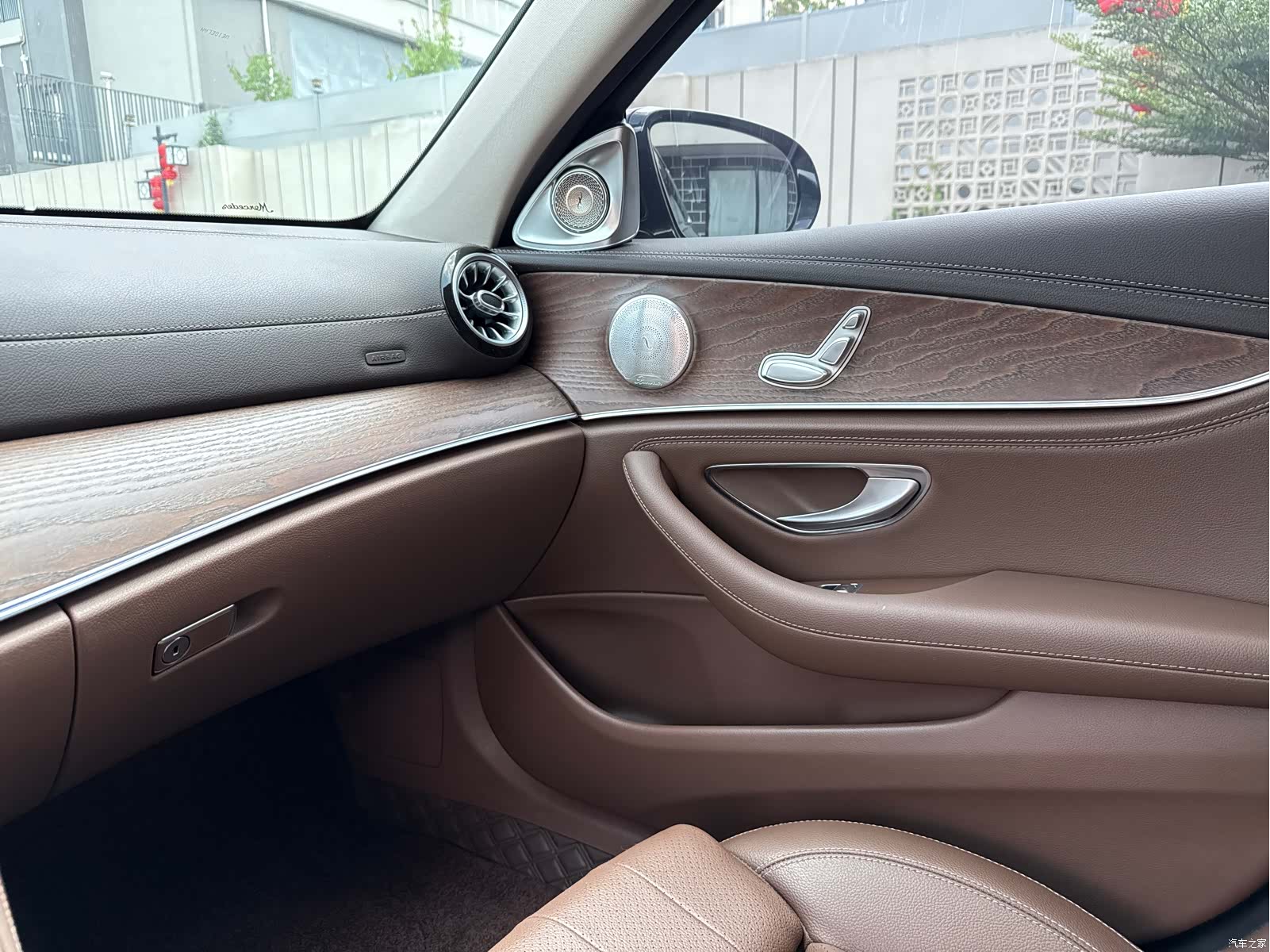 Mercedes-Benz E-Class, 2022 8